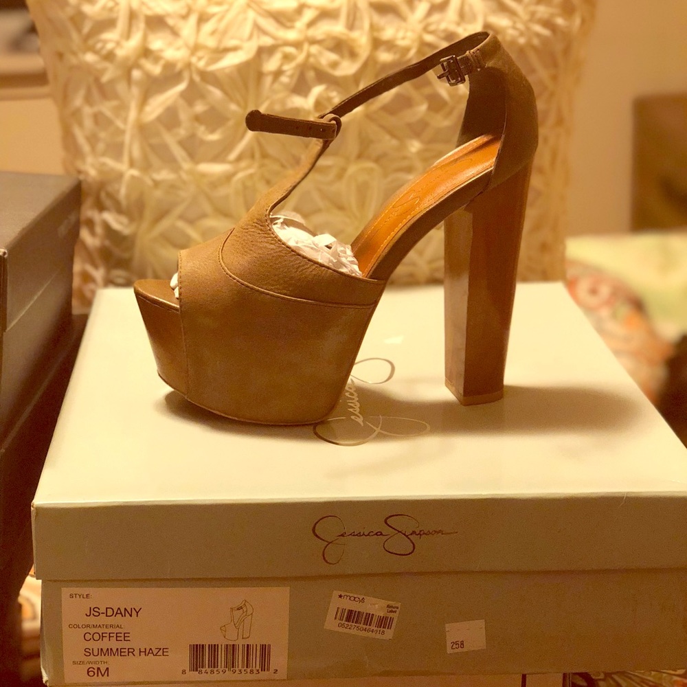 COPY - Jessica Simpson, Dany size 6M heels